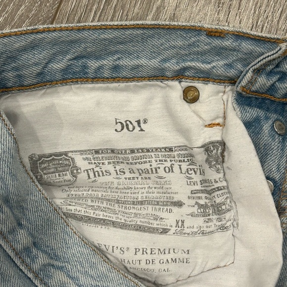 Levi’s jean shorts 501 size 26 - Picture 6 of 7